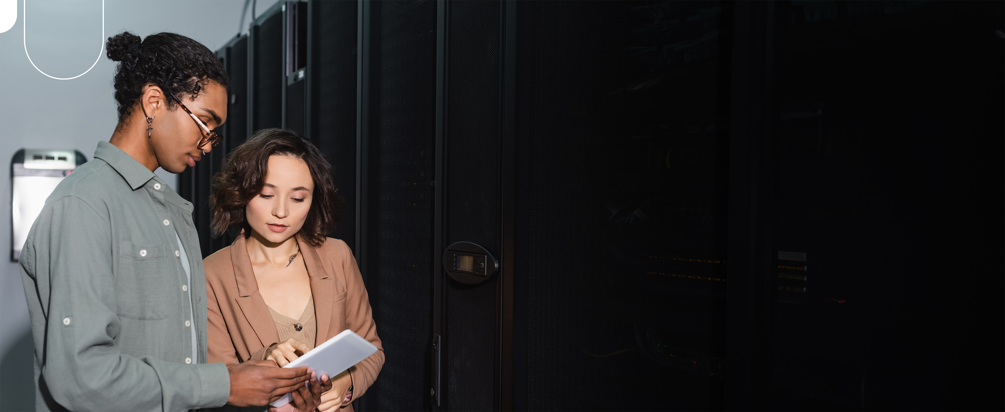 Demonstrate advanced skills to plan, design, deploy, operate, and optimize complex data center networks. Maximize the potential of a better connected world with the Cisco Certified Internetwork Expert (CCIE) Data Center certification.