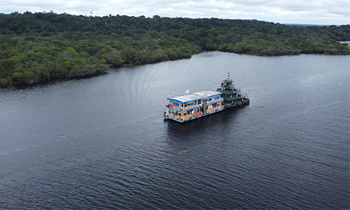 Image of a boat on the Amazon